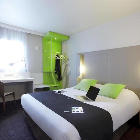 Campanile Lyon Ouest Tassin Hotel Bagian luar foto